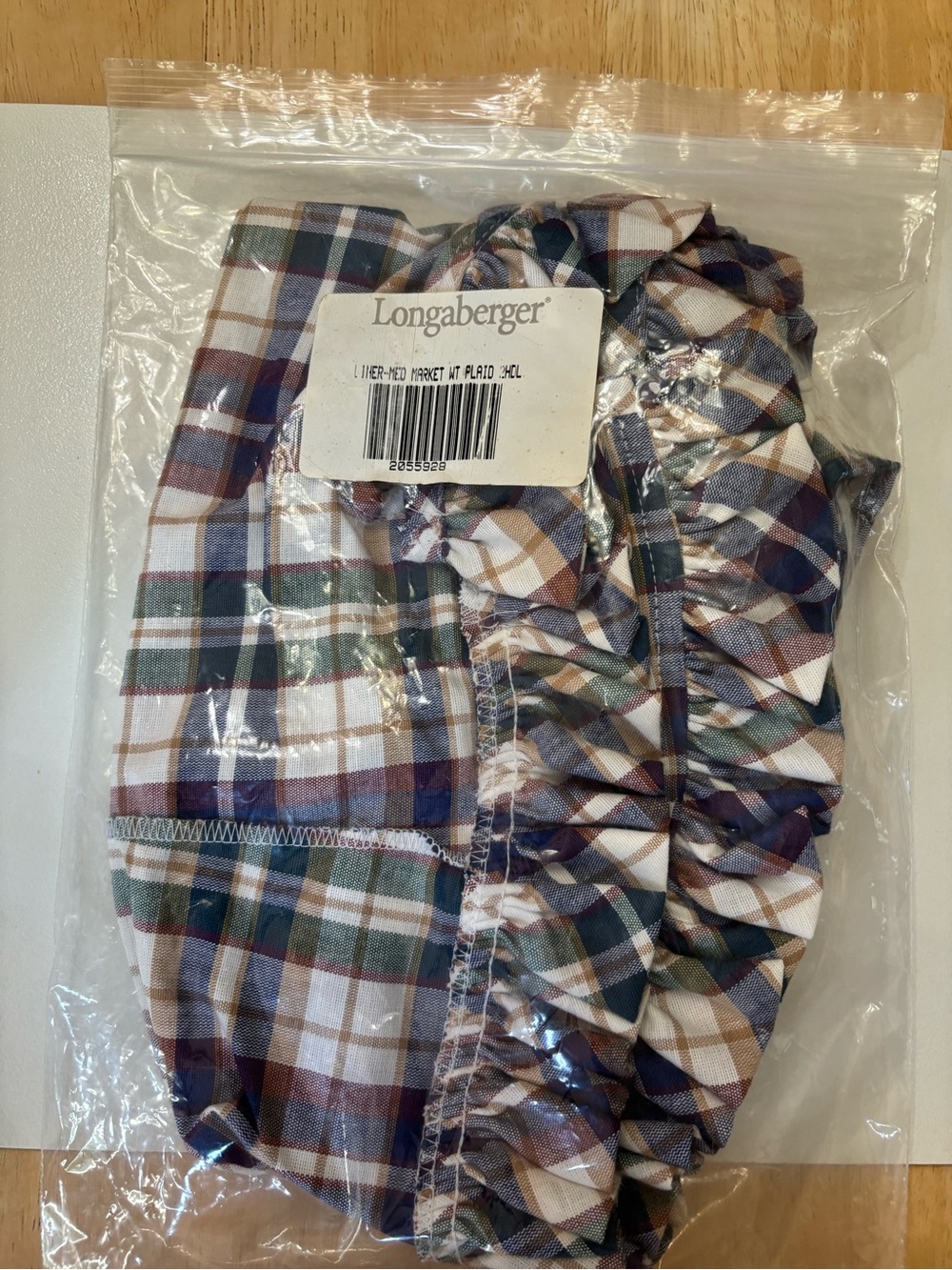 Longaberger Medium Market Woven Traditions Plaid 2 handles.